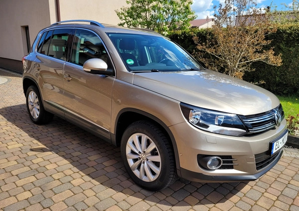 Volkswagen Tiguan cena 59800 przebieg: 140000, rok produkcji 2013 z Drezdenko małe 704